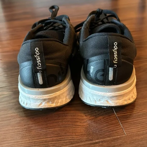 Women’s Nike Odyssey React Running Shoes - Picture 4 of 5